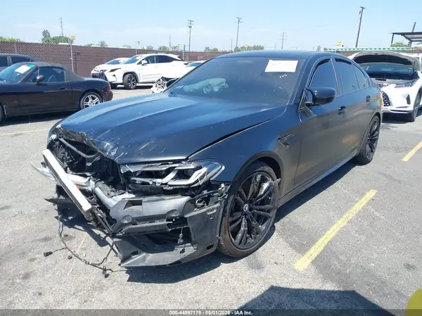 WBS83CH01NCK72443 2022 BMW M5 - Image 2