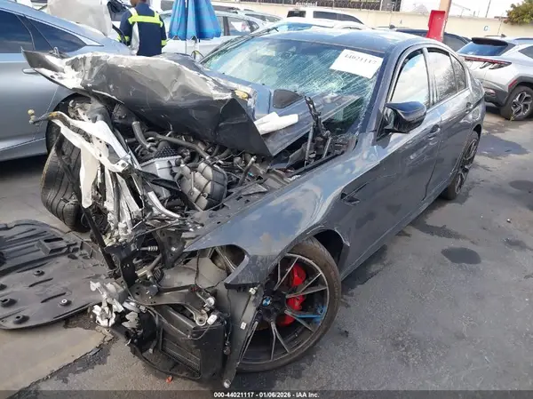 WBS83CH02MCF93537 2021 BMW M5 - Image 2