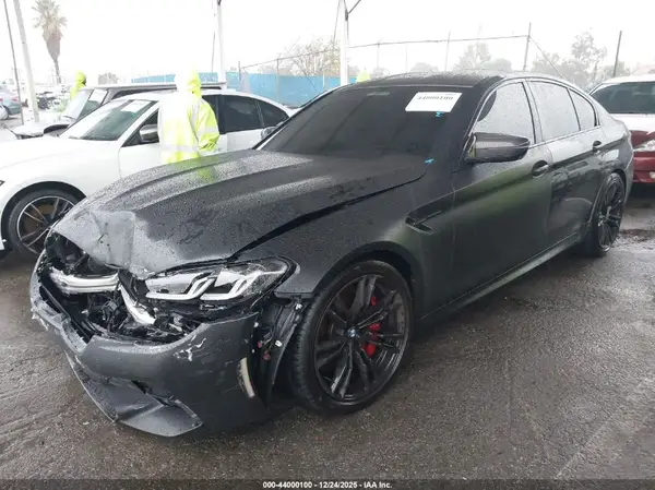 WBS83CH02MCH13319 2021 BMW M5 - Image 2