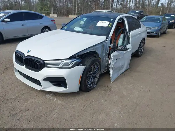 WBS83CH02MCH17628 2021 BMW M5 - Image 2