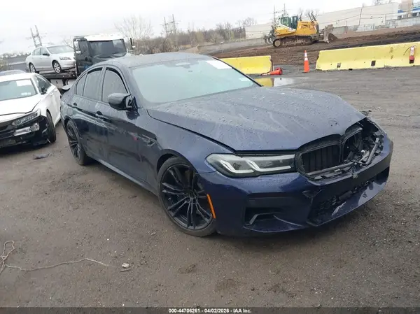 WBS83CH02NCK64111 2022 BMW M5 - Image 1