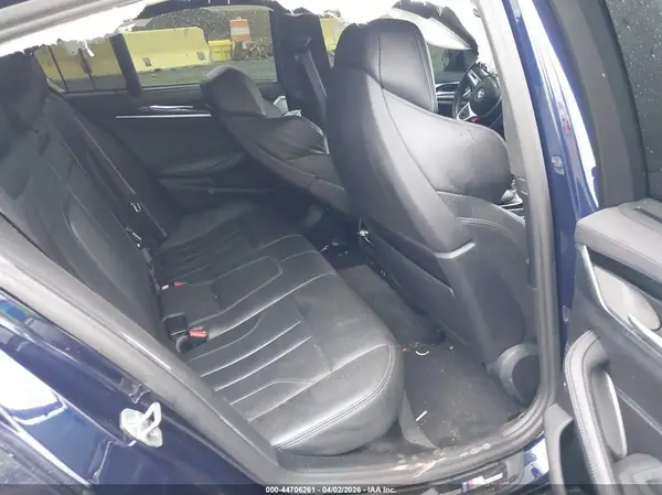 WBS83CH02NCK64111 2022 BMW M5 - Image 8