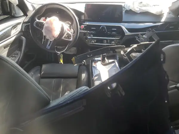 WBS83CH02PCL64339 2023 BMW M5 - Image 8