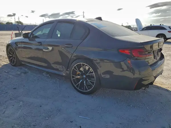 WBS83CH05MCF77820 2021 BMW M5 - Image 2