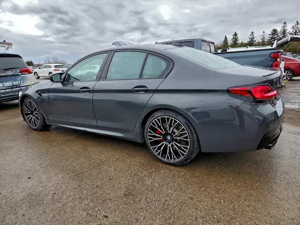 WBS83CH05NCH69806 2022 BMW M5 - Image 2