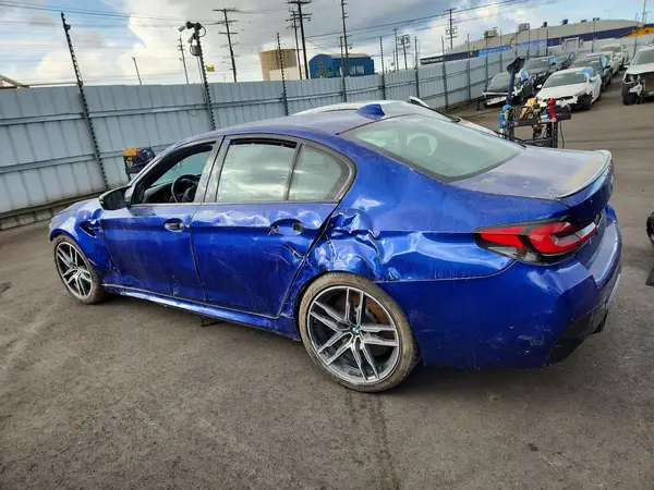 WBS83CH05NCH70776 2022 BMW M5 - Image 2