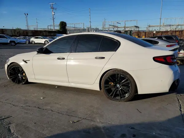 WBS83CH05NCK76947 2022 BMW M5 - Image 2