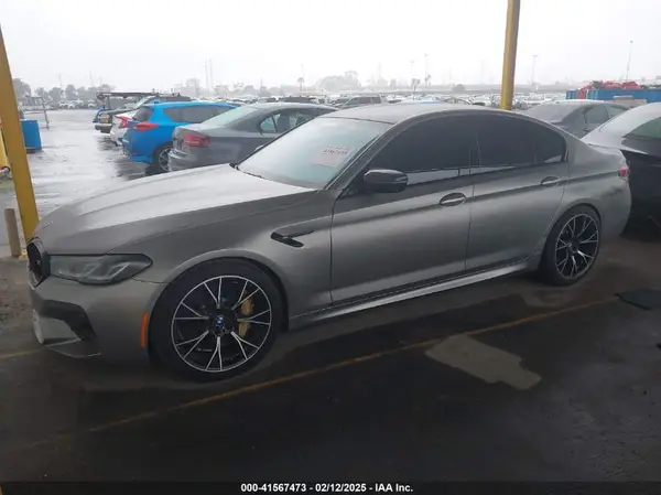 WBS83CH07MCF43250 2021 BMW M5 - Image 2