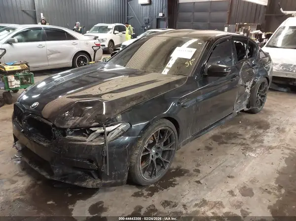 WBS83CH07MCF93405 2021 BMW M5 - Image 2