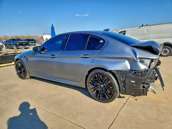 WBS83CH07NCJ03334 2022 BMW M5 - Image 2