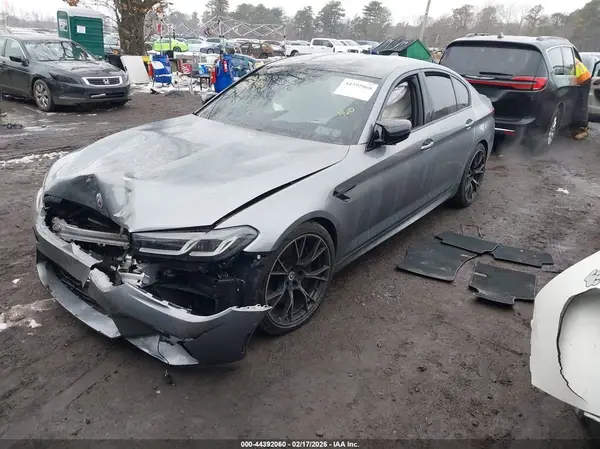 WBS83CH08PCL75474 2023 BMW M5 - Image 2