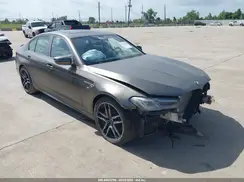WBS83CH09NCH80582 2022 BMW M5