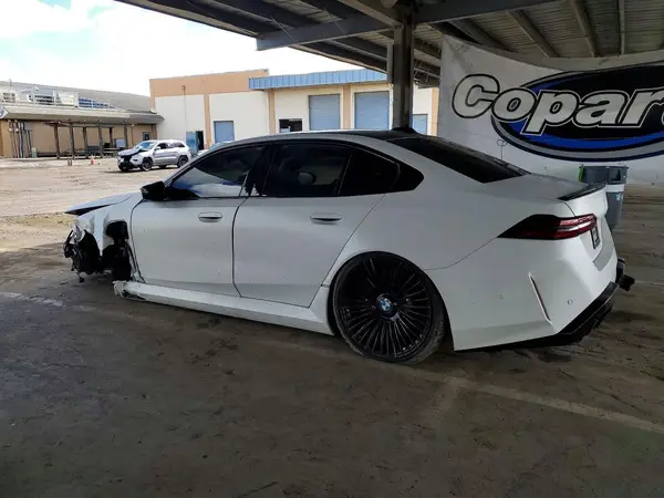 WBS83FK01SCT27933 2025 BMW M5 - Image 2