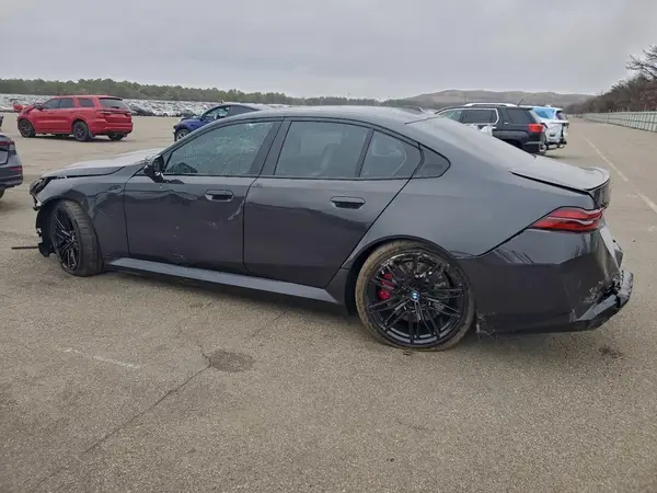 WBS83FK01TCV37112 2026 BMW M5 - Image 2