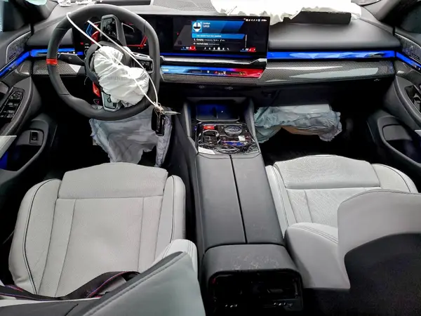 WBS83FK01TCV37112 2026 BMW M5 - Image 8