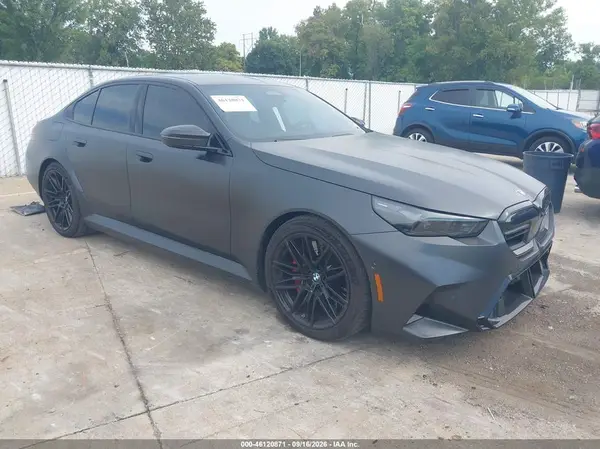 WBS83FK02TCW67948 2026 BMW M5 - Image 1