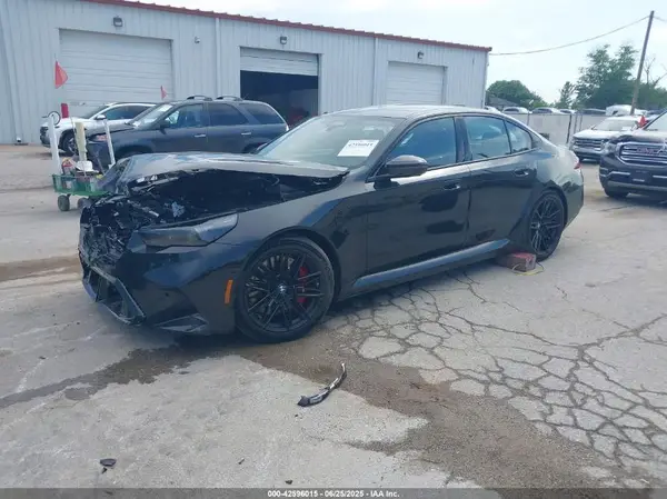 WBS83FK03SCU77171 2025 BMW M5 - Image 2