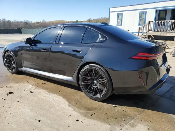 WBS83FK05SCT43679 2025 BMW M5 - Image 2