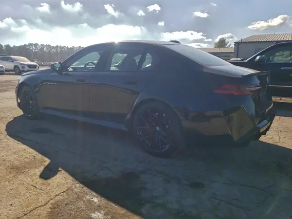 WBS83FK09SCT39005 2025 BMW M5 - Image 2