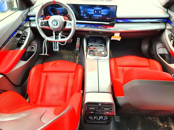 WBS83FK0XTCX20976 2026 BMW M5 - Image 8