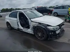 WBS8M9C32H5G85985 2017 BMW M3