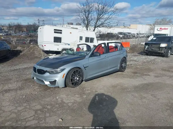 WBS8M9C52J5J78623 2018 BMW M3 - Image 2