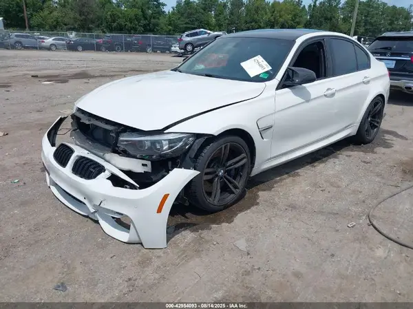 WBS8M9C53J5L00132 2018 BMW M3 - Image 2