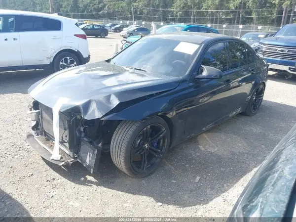 WBS8M9C56J5L71535 2018 BMW M3 - Image 2