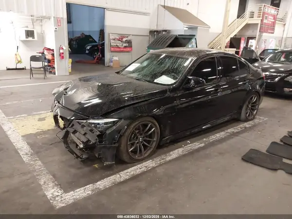 WBS8M9C58J5L71729 2018 BMW M3 - Image 2
