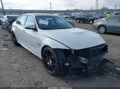 WBS8M9C59J5L00653 2018 BMW M3