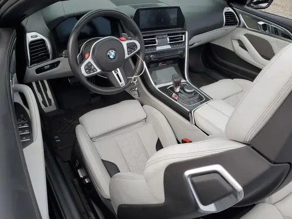 WBSDZ0C00NCJ20558 2022 BMW M8 - Image 8