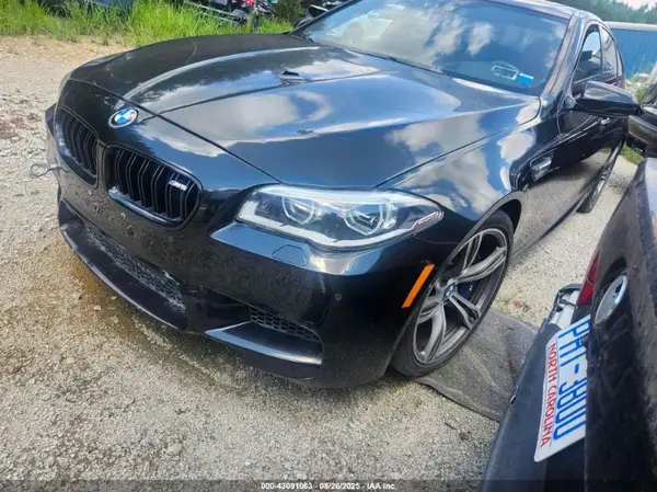 WBSFV9C51GD595847 2016 BMW M5 - Image 2