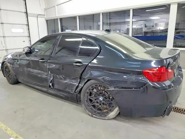 WBSFV9C52GG343152 2016 BMW M5 - Image 2