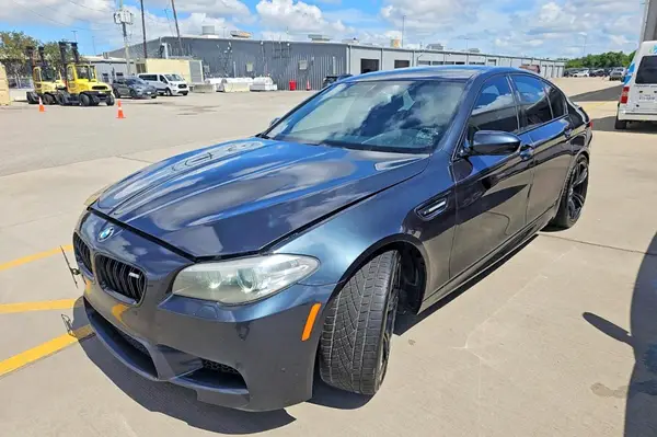 WBSFV9C55GD595740 2016 BMW M5 - Image 2