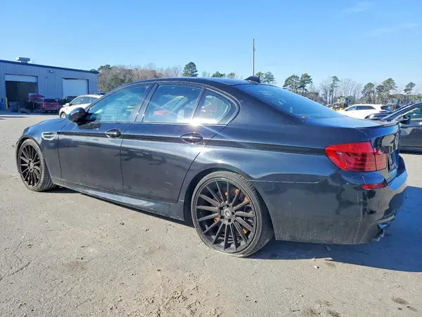 WBSFV9C56GD595844 2016 BMW M5 - Image 2