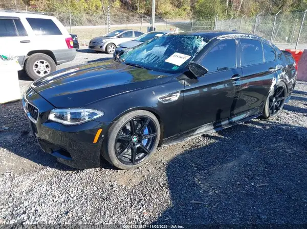 WBSFV9C58GG343379 2016 BMW M5 - Image 2