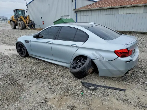 WBSFV9C58GG343480 2016 BMW M5 - Image 2