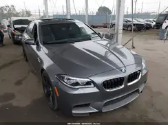 WBSFV9C5XGD595572 2016 BMW M5