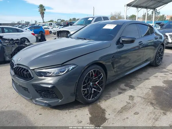 WBSGV0C03SCU61747 2025 BMW M8 - Image 2