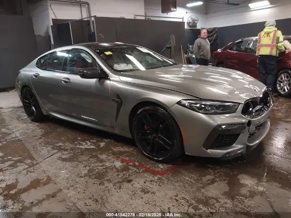 WBSGV0C04NCH71560 2022 BMW M8 - Image 1