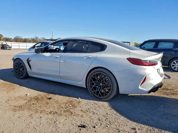 WBSGV0C06MCF56504 2021 BMW M8 - Image 2