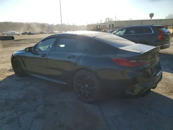 WBSGV0C0XNCH16627 2022 BMW M8 - Image 2