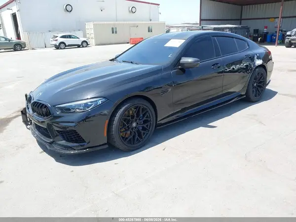 WBSGV0C0XNCH63317 2022 BMW M8 - Image 2