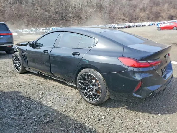 WBSGV0C0XSCT98534 2025 BMW M8 - Image 2