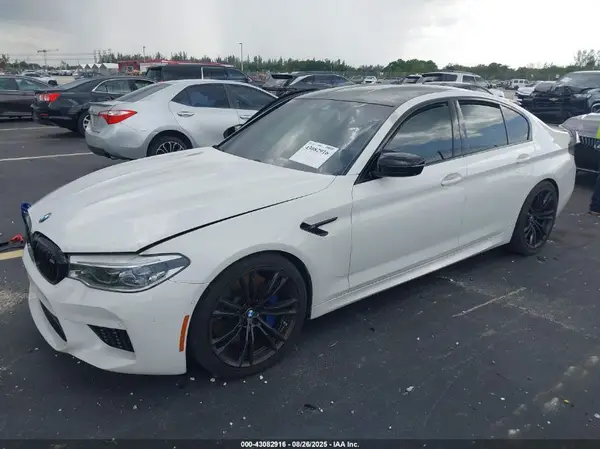 WBSJF0C50KB285762 2019 BMW M5 - Image 2