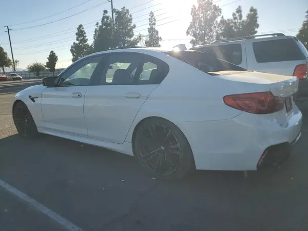 WBSJF0C50KB447633 2019 BMW M5 - Image 2