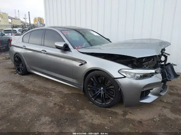 WBSJF0C51JB283968 2018 BMW M5 - Image 1