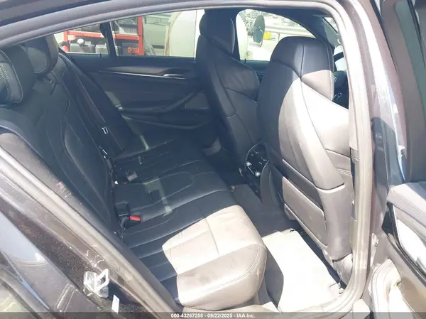 WBSJF0C51KB285334 2019 BMW M5 - Image 8
