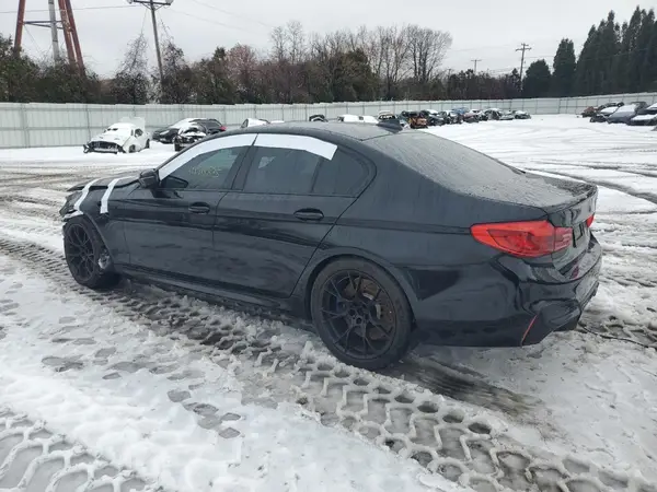 WBSJF0C51KB447768 2019 BMW M5 - Image 2