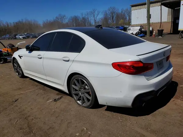 WBSJF0C51KB447852 2019 BMW M5 - Image 2